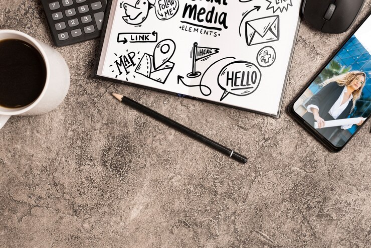 PSD mockup di blocco note con elementi di office