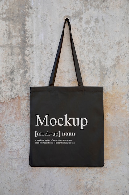 Mockup di borsa tote all'esterno