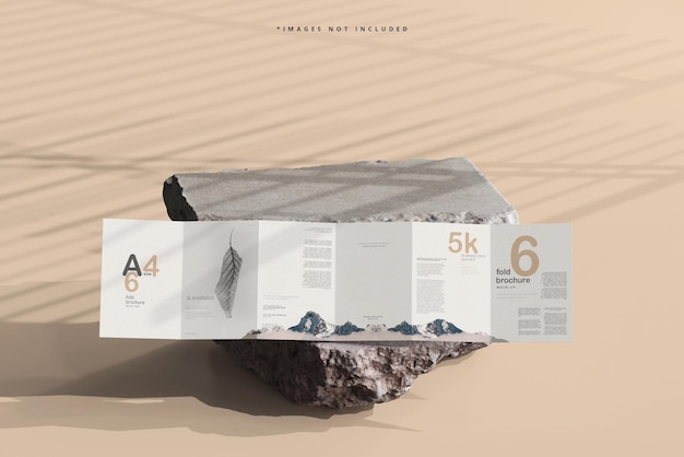 Mockup di brochure a sei pieghe in formato A4