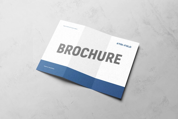 Mockup di brochure a tre ante