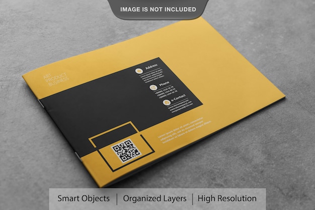 Mockup di brochure paesaggio realistico