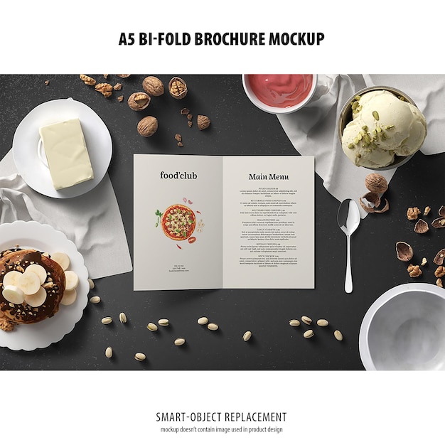 Mockup di brochure ripiegabile in formato A5 verticale