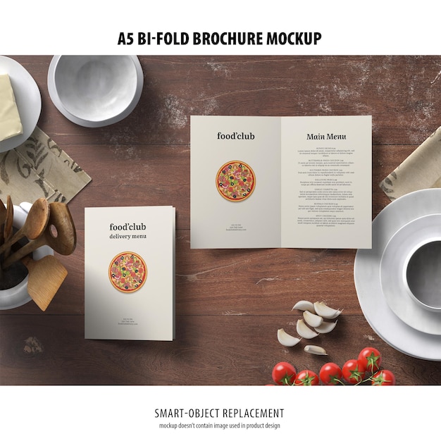 Mockup di brochure ripiegabile in formato A5 verticale