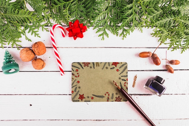 Mockup di carta con il concetto di Natale