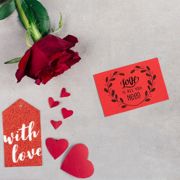 Mockup di carta di San Valentino vista dall&#39;alto