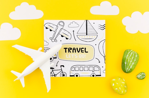 Mockup di carta piatta per concetti estivi