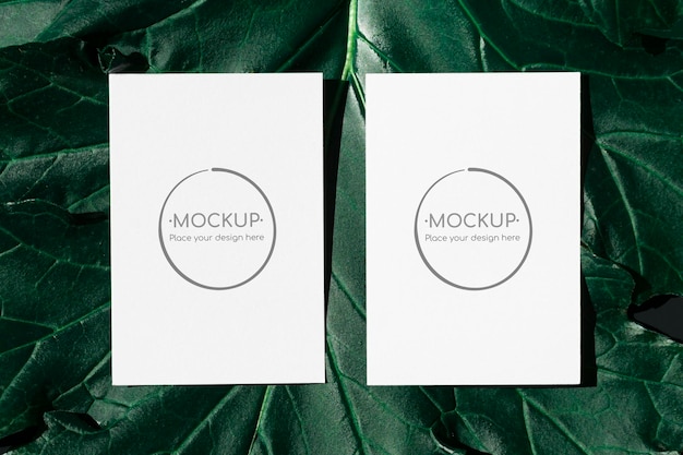 Mockup di carte foglia verde