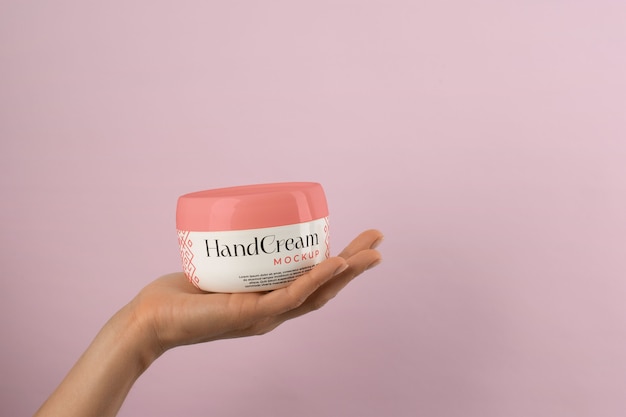 Mockup di confezione per crema per le mani