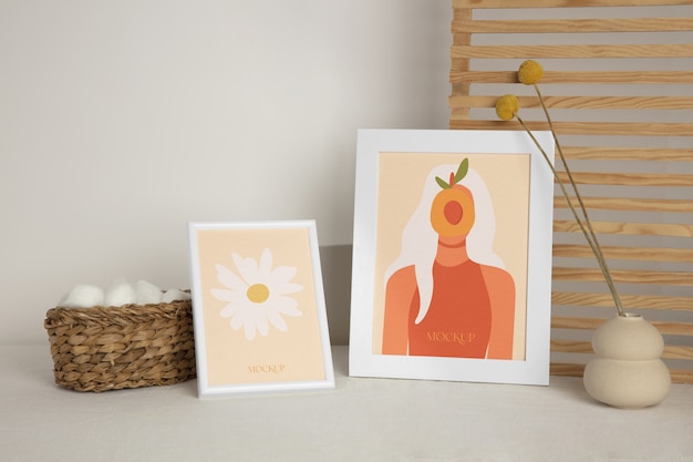 Mockup di cornice bianca all'interno