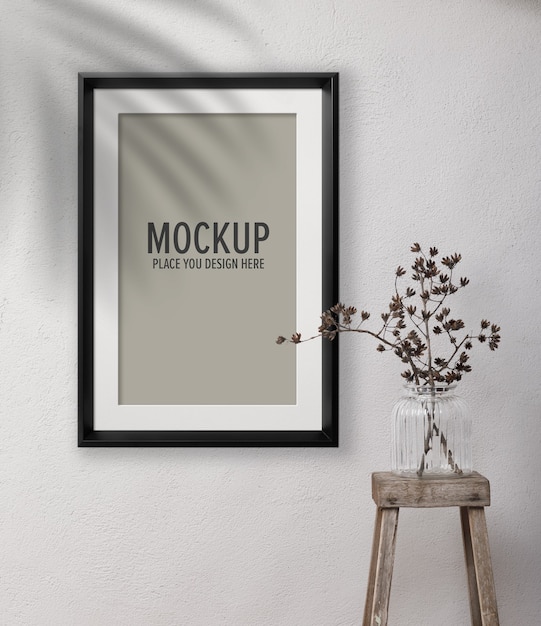 Mockup di cornici per foto con pianta da interno