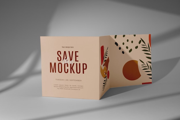 Mockup di inviti di nozze a tre ante