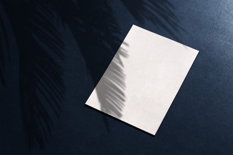 PSD mockup di logo di lusso su carta artigianale