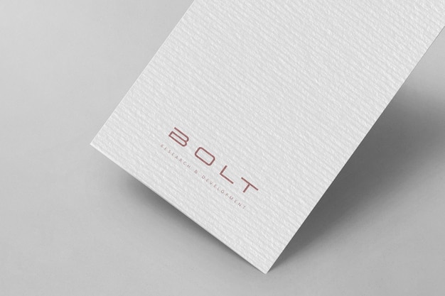 Mockup di logo su struttura di carta bianca