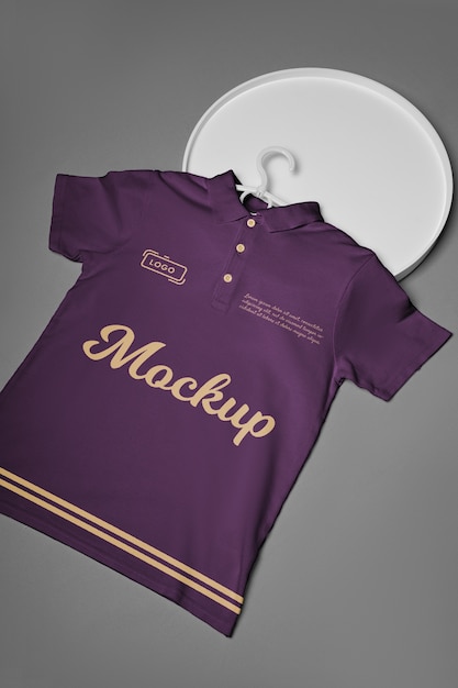 Mockup di polo vista dall'alto