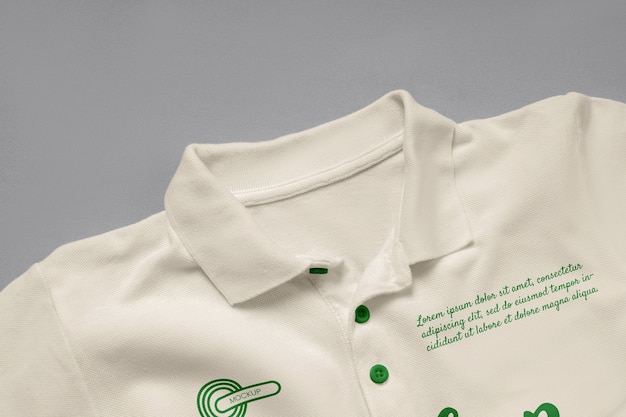 Mockup di polo vista dall'alto