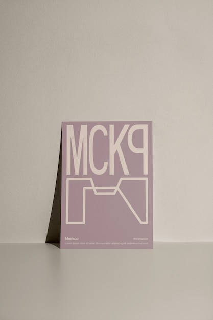 Mockup di poster di studio di carta