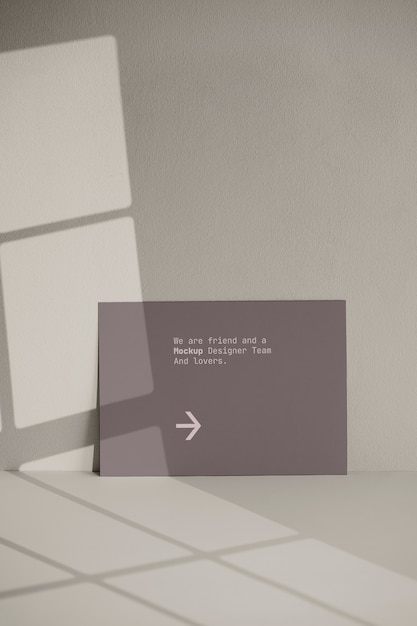 Mockup di poster di studio di carta