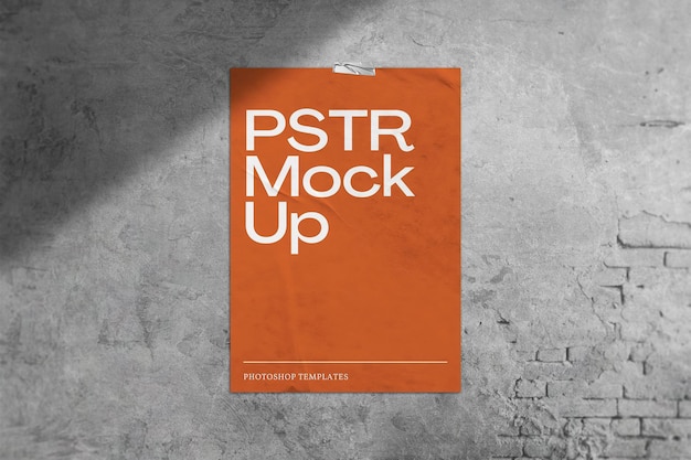 Mockup di poster incollato sulla trama della parete