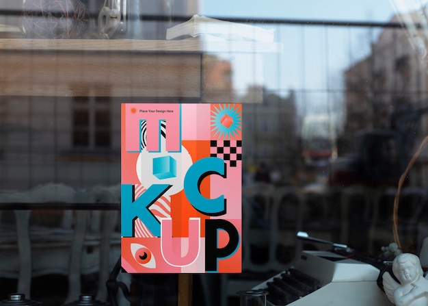 Mockup di poster nella vetrina del negozio