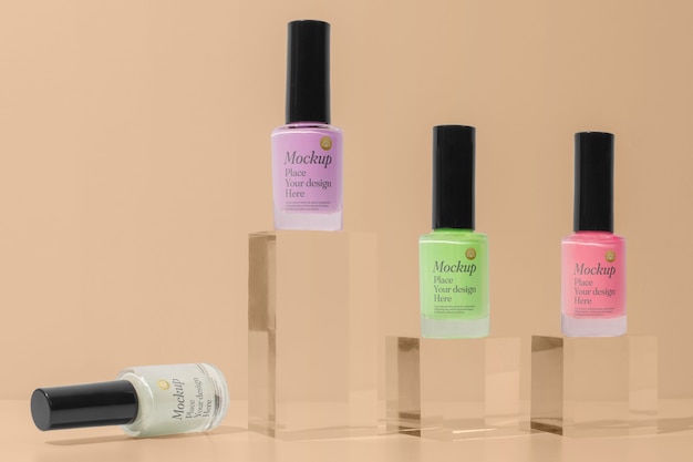 Mockup di prodotti cosmetici con colori pastello