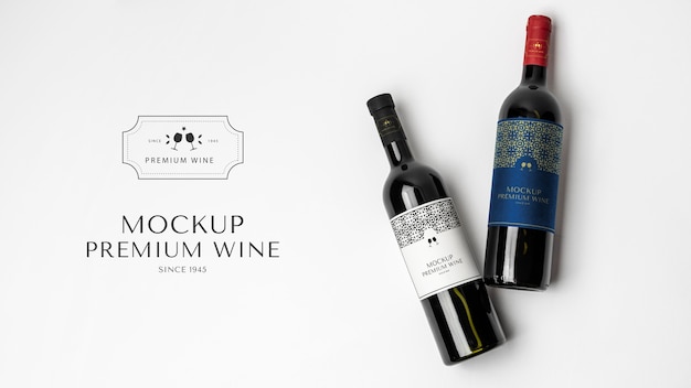 Mockup di progettazione del pacchetto per l'etichettatura del vino