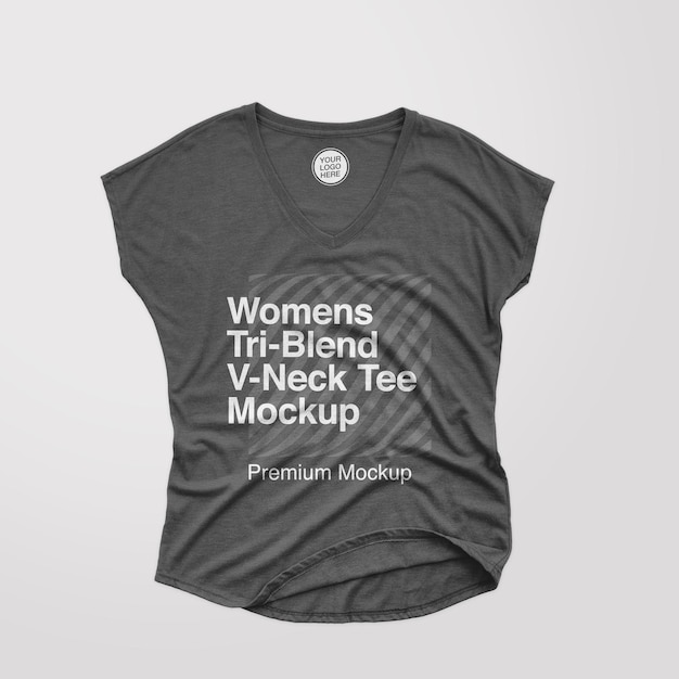 Mockup di t-shirt con scollo a V TriBlend da donna