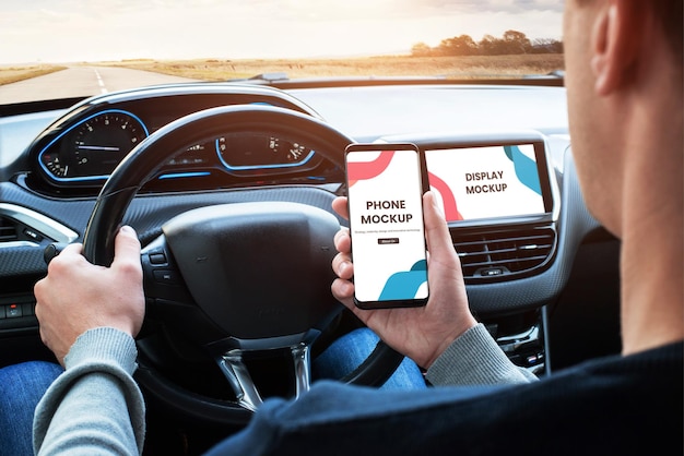 Mockup di visualizzazione del telefono e della scheda del conducente dell'auto