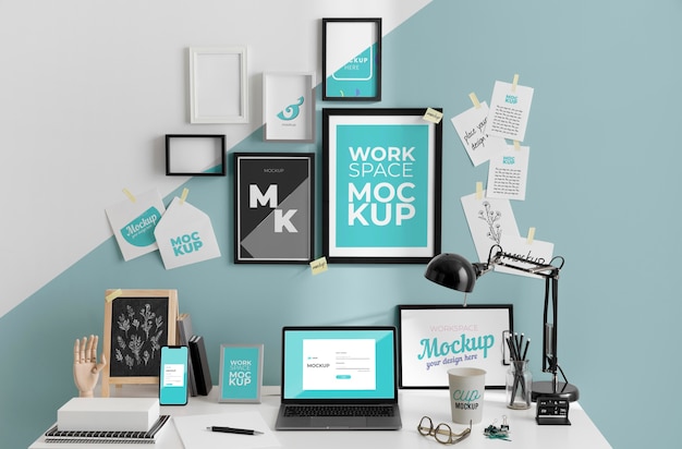 Mockup de espacio de trabajo con dispositivos
