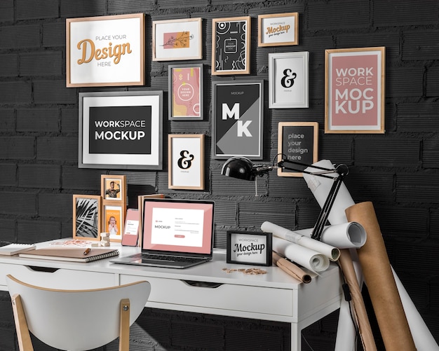 Mockup de espacio de trabajo con dispositivos