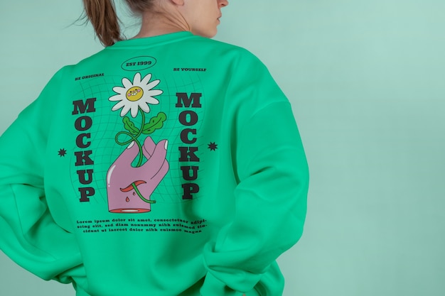 PSD mockup en la espalda de una sudadera