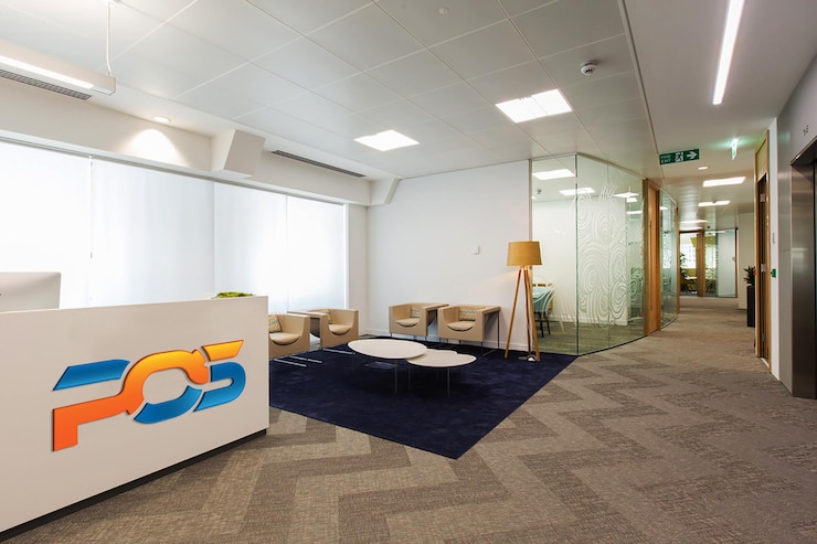 PSD mockup logo dinding kantor
