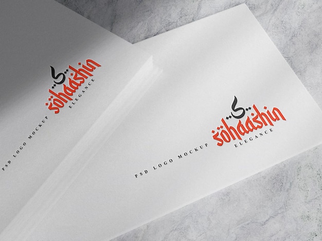 Mockup logo impresso su carta bianca