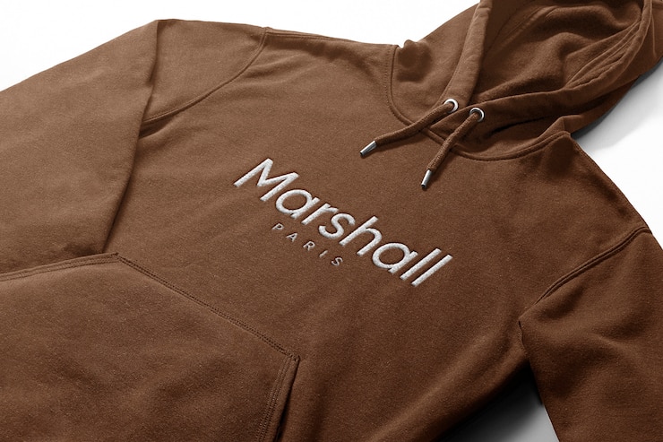PSD mockup logo ricamato in felpa con cappuccio