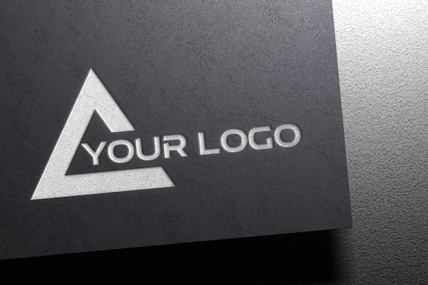Mockup de logotipo en relieve en una tarjeta de visita negra