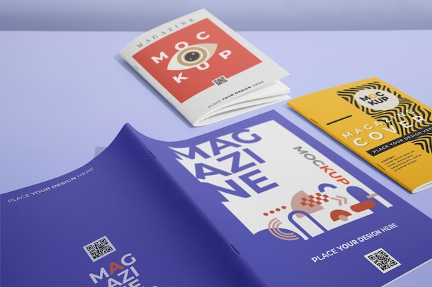Mockup majalah dengan staples
