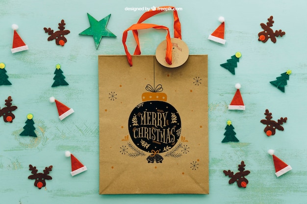 PSD mockup de navidad con bolsa de compras