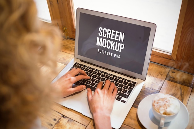 Mockup schermo portatile Photoshop