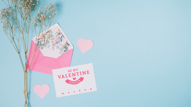 PSD mockup de tarjeta de san valentin con composición decorativa