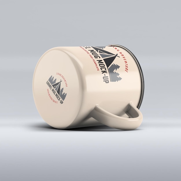 PSD mockup de la tasse de café de la montagne