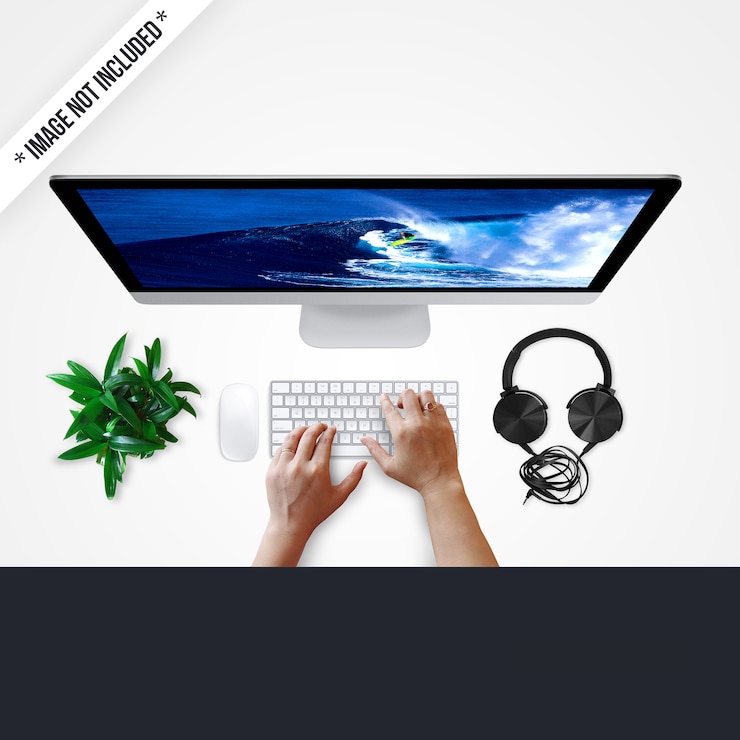 PSD mockup de tecnología con manos escribiendo