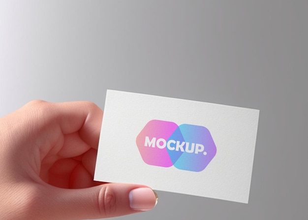 Mockup-Visitenkartendesign mit der Hand, die die Karte hält