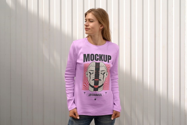 Mockup de vista frontal posando con jumper