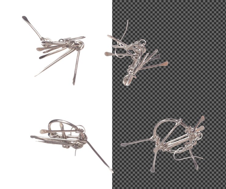 PSD moda brincos de prata com belos detalhes de trabalho é o valor de luxo brinco de diamante de prata é a tendência da moda e voar no ar fundo branco isolado