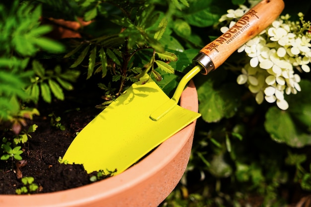 Modelagem de ferramentas para jardinagem