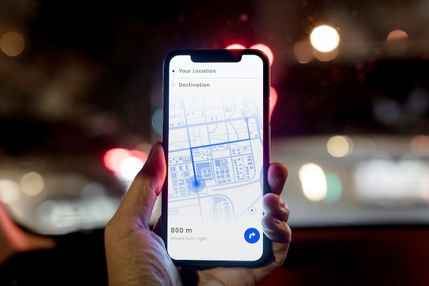Modelagem de tela de smartphone com aplicação de GPS psd