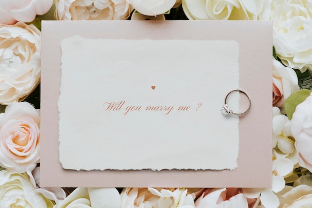 Modèle de carte d'invitation de mariage floral