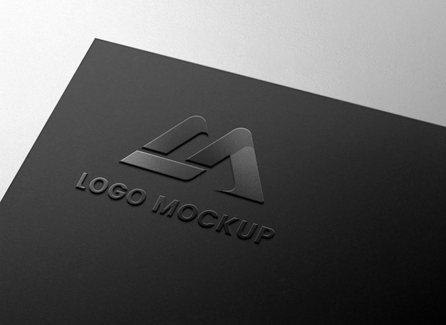 Modèle de logo en relief sur carte