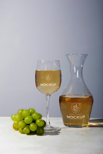 Modell einer Glaskaraffe für Wein