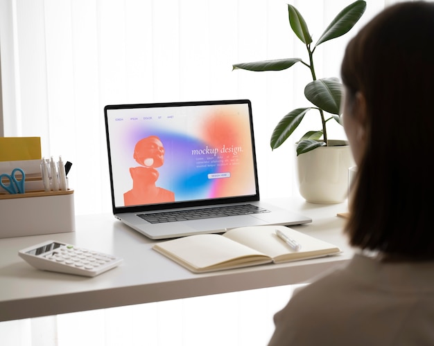 Modell für einen Laptop für Videokonferenzen