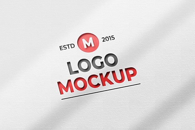 Modello del logo intagliato su carta bianca